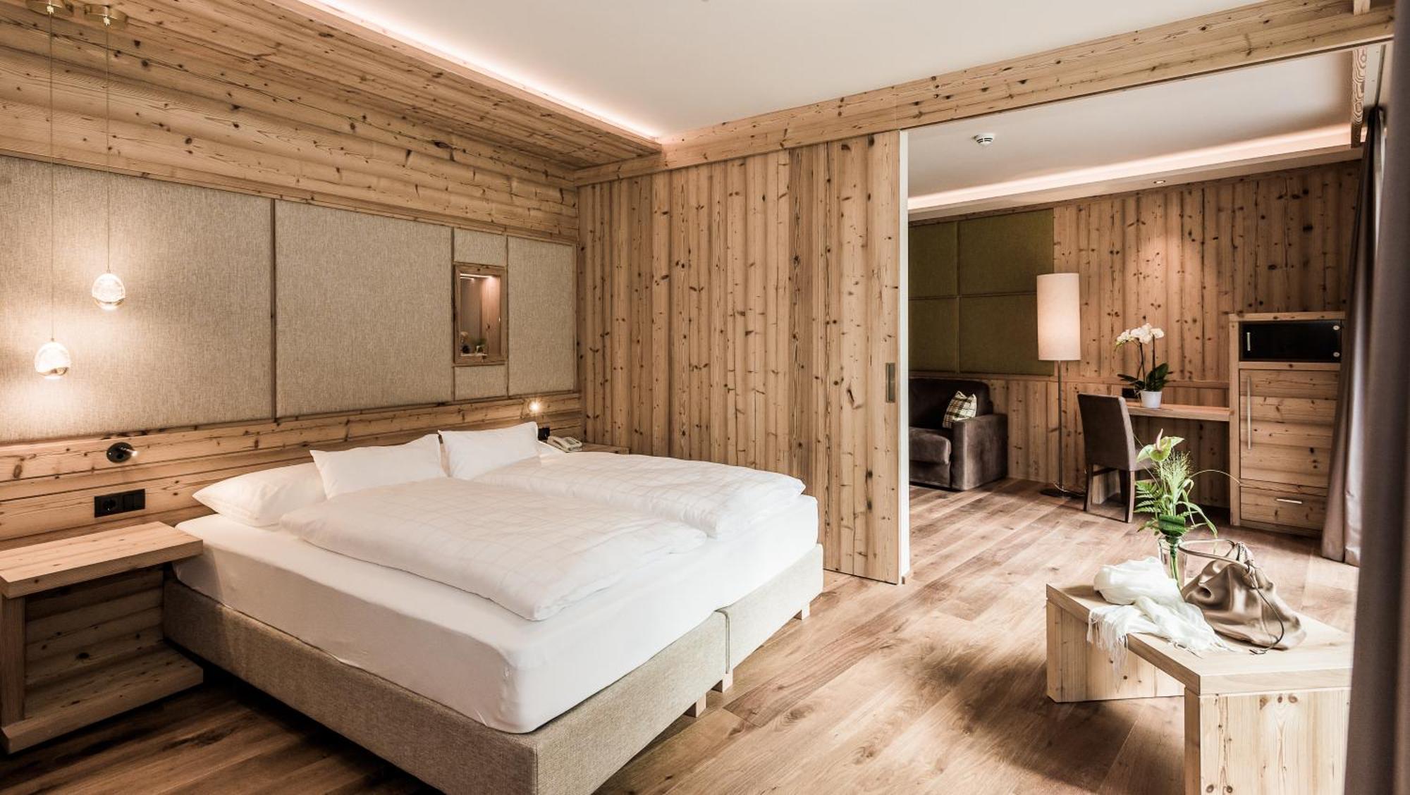 Hotel Weiher Green Lake Falzes Exterior foto