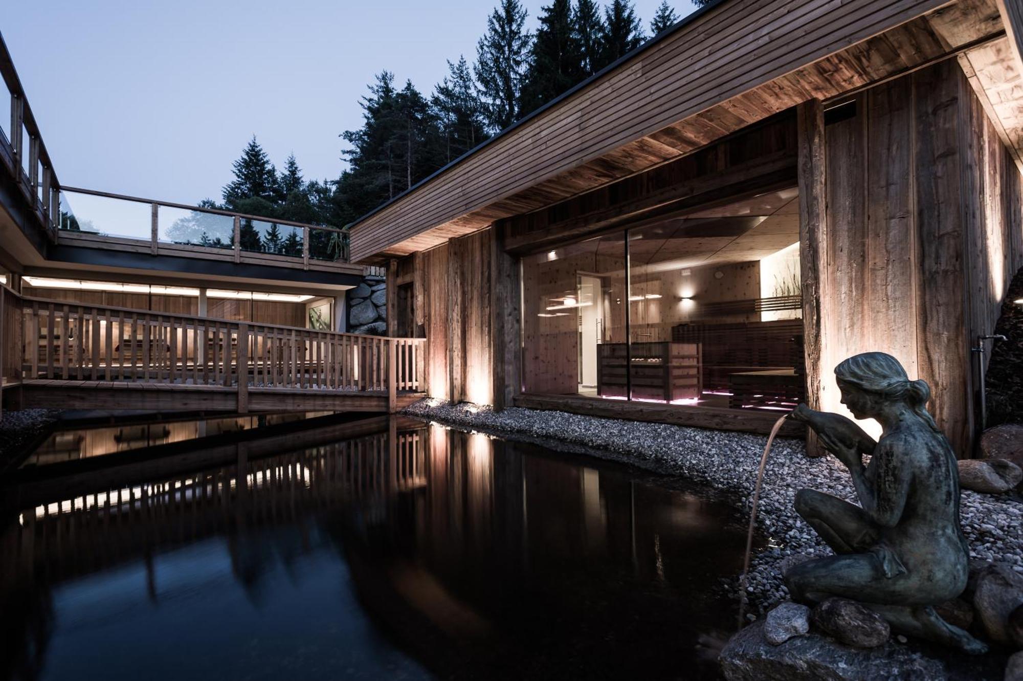 Hotel Weiher Green Lake Falzes Exterior foto