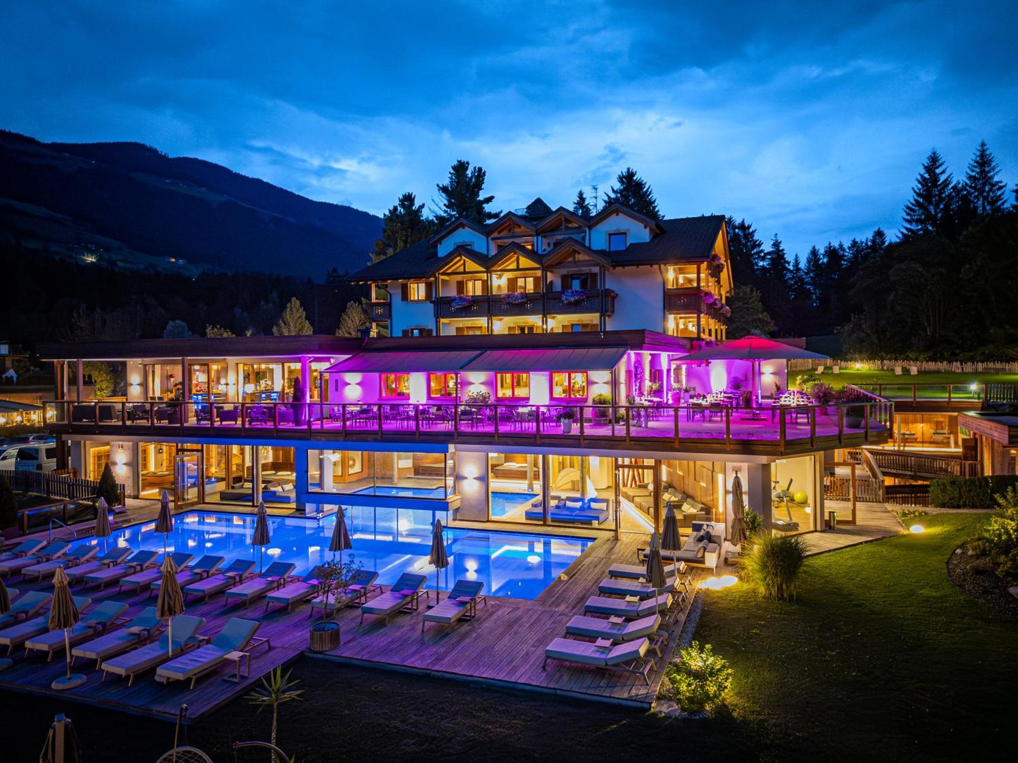 Hotel Weiher Green Lake Falzes Exterior foto